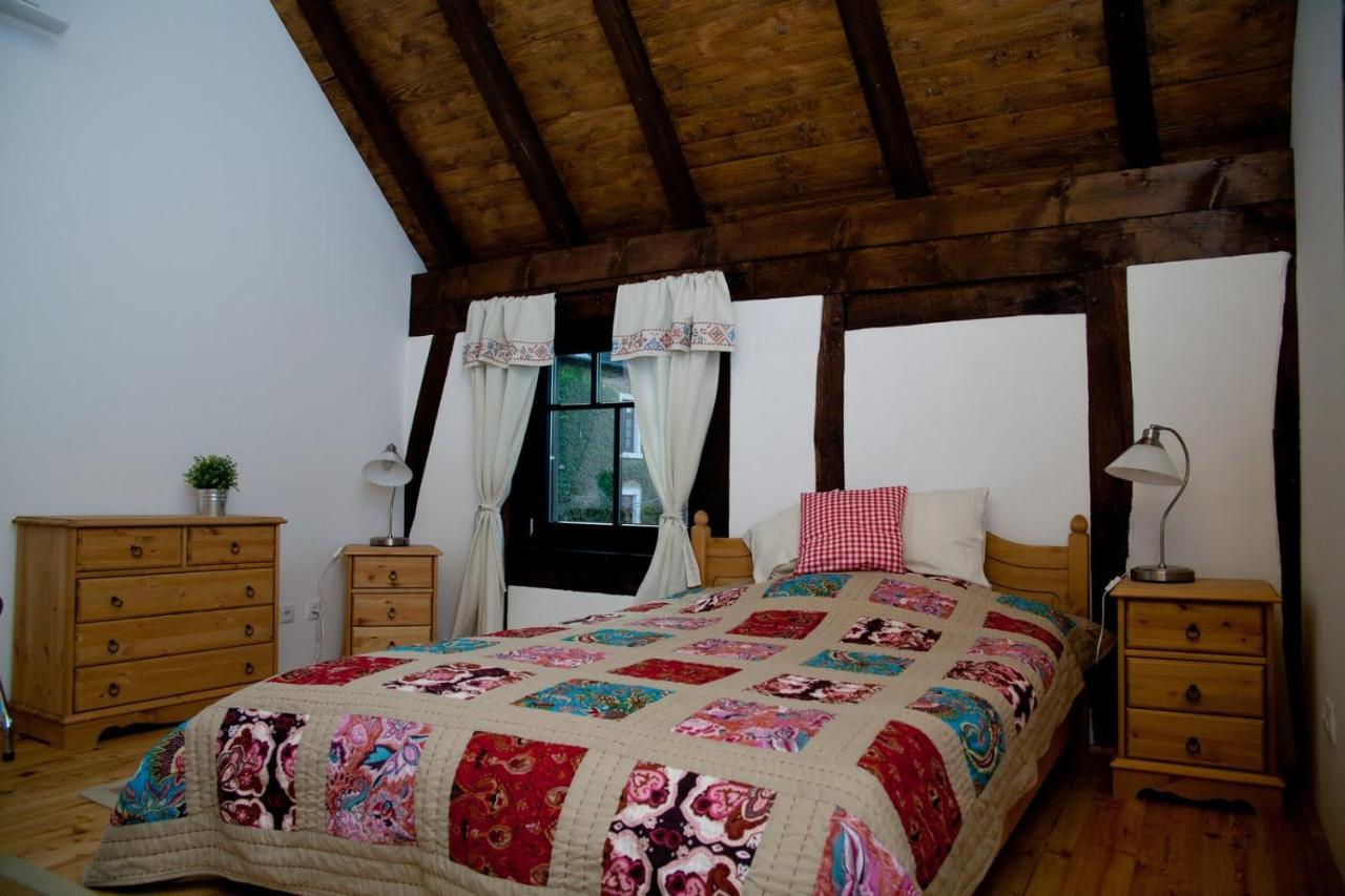 Osterspai Hof Liebeneck B&B 외부 사진