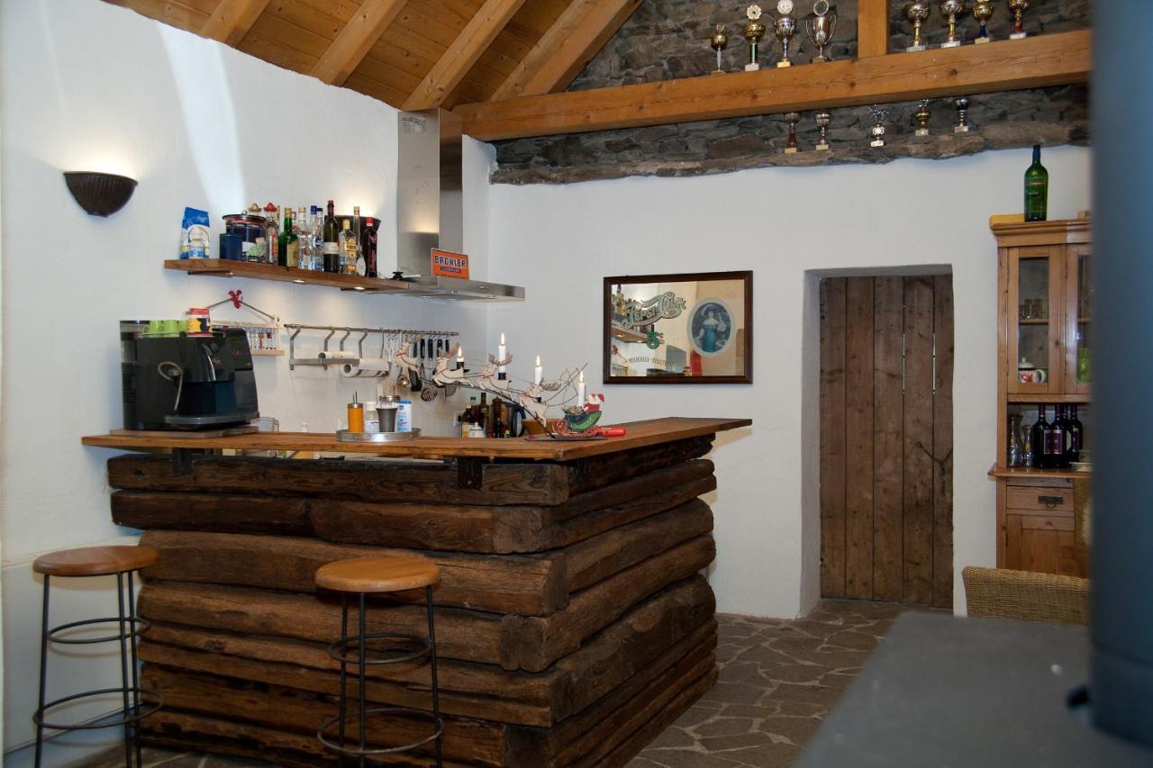 Osterspai Hof Liebeneck B&B 외부 사진